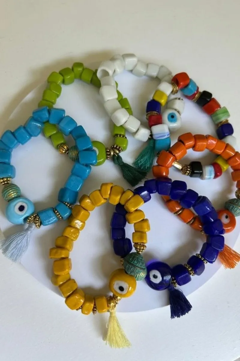 Nazar Boncuklu ve Püsküllü Kadın Bileklik – El Yapımı - görsel 4