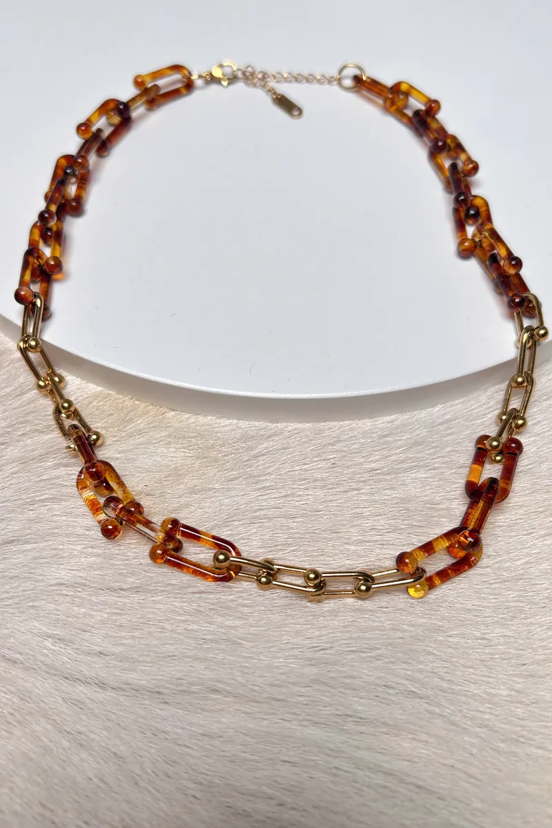 Kehribar Halkalı Gold Detaylı Zincir Kolye - görsel 3
